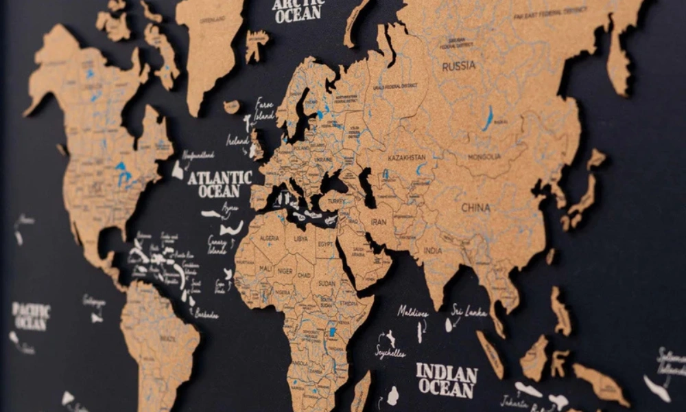 cork wooden world map Decor