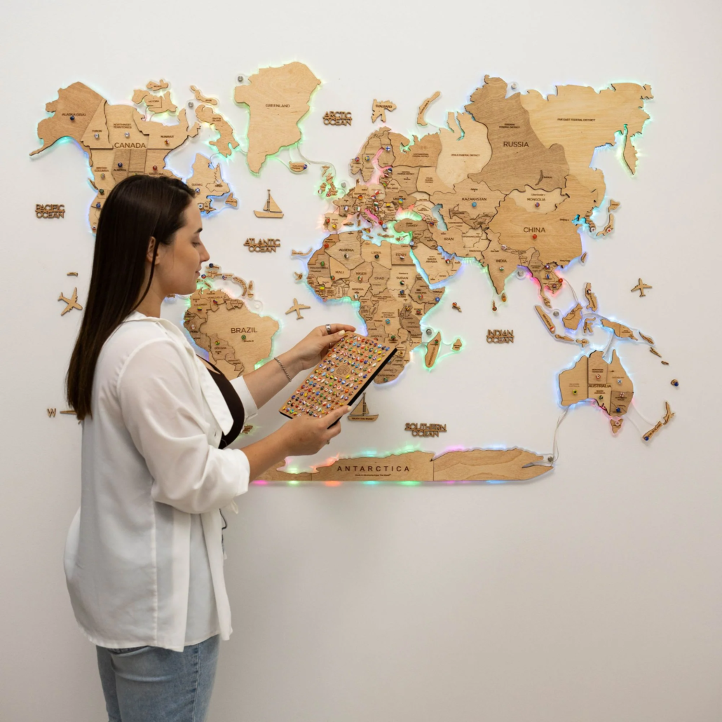 Large wooden world map wall decor